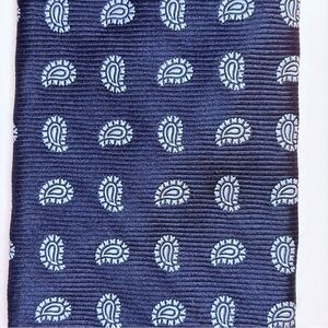 Robert Talbott Tie Carmel Blue Paisley Hand Sewn 100% Silk
